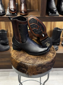 Kit Bota Maverick em Couro Legítimo + BRINDES: Chapéu, Cinto e Carteira.